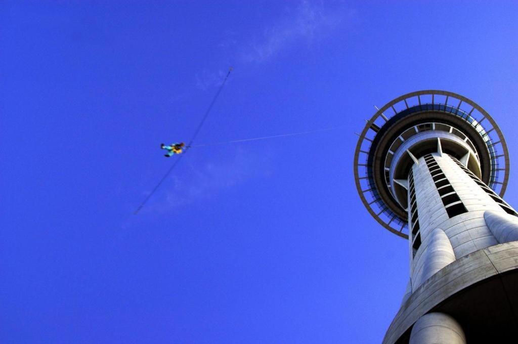 Vr Takapuna Auckland Exterior foto The Sky Tower, Auckland